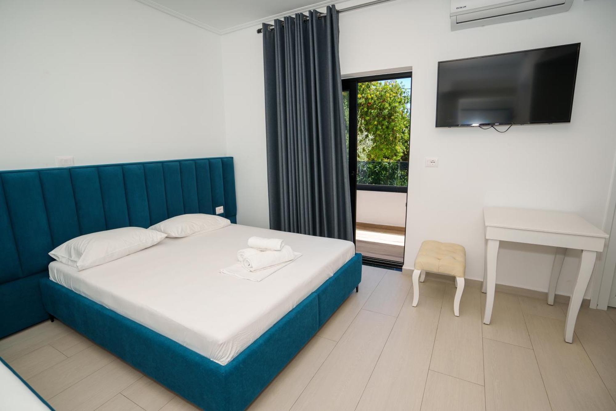 Hotel Vila Park Bujari Ksamil Eksteriør billede